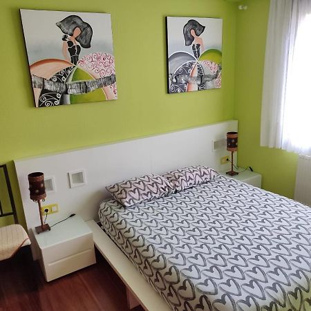 Appartamento Apartamento Con Piscinas Castro Urdiales Esterno foto